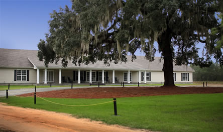 Morrison Pines Plantation lodge front